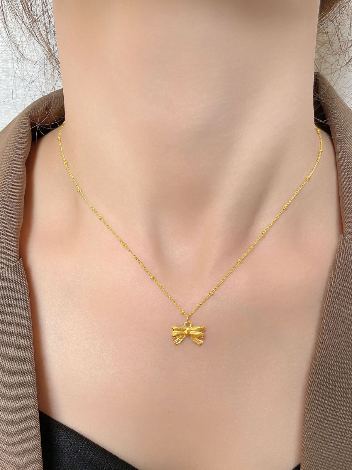Collier femme nœud, chaîne, plaqué or 18 carats, acier titane, style mignon, léger, modèle Faustine - Collier - Or 41 - 50 cm