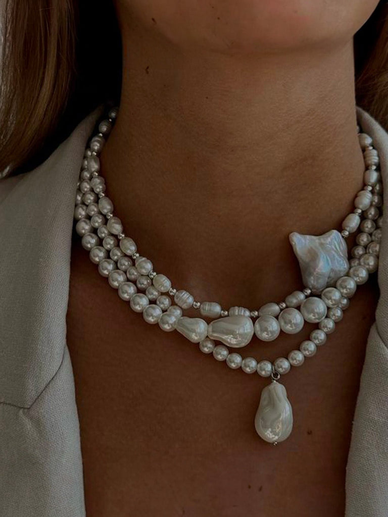 Collier perles blanches d'acrylique, pendentif baroque, acier inoxydable, chaîne réglable, modèle Katy - Collier - Blanc 40+5 cm