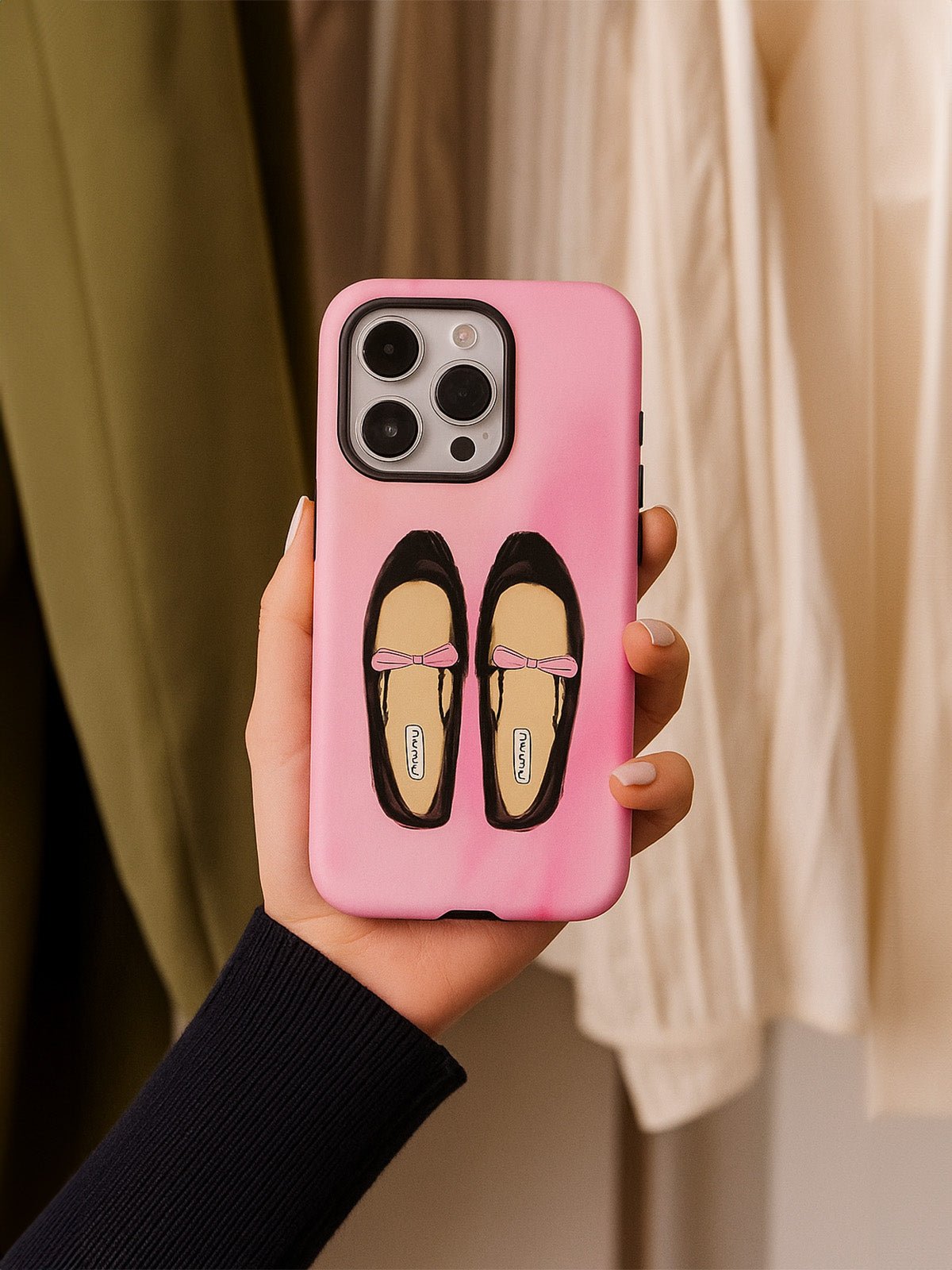 Coque iPhone ballerines roses, protection renforcée anti - choc, design girly et créatif, finition mate douce au toucher, style tendance ins, modèle Junya - Coque iPhone - Rose iPhone XR