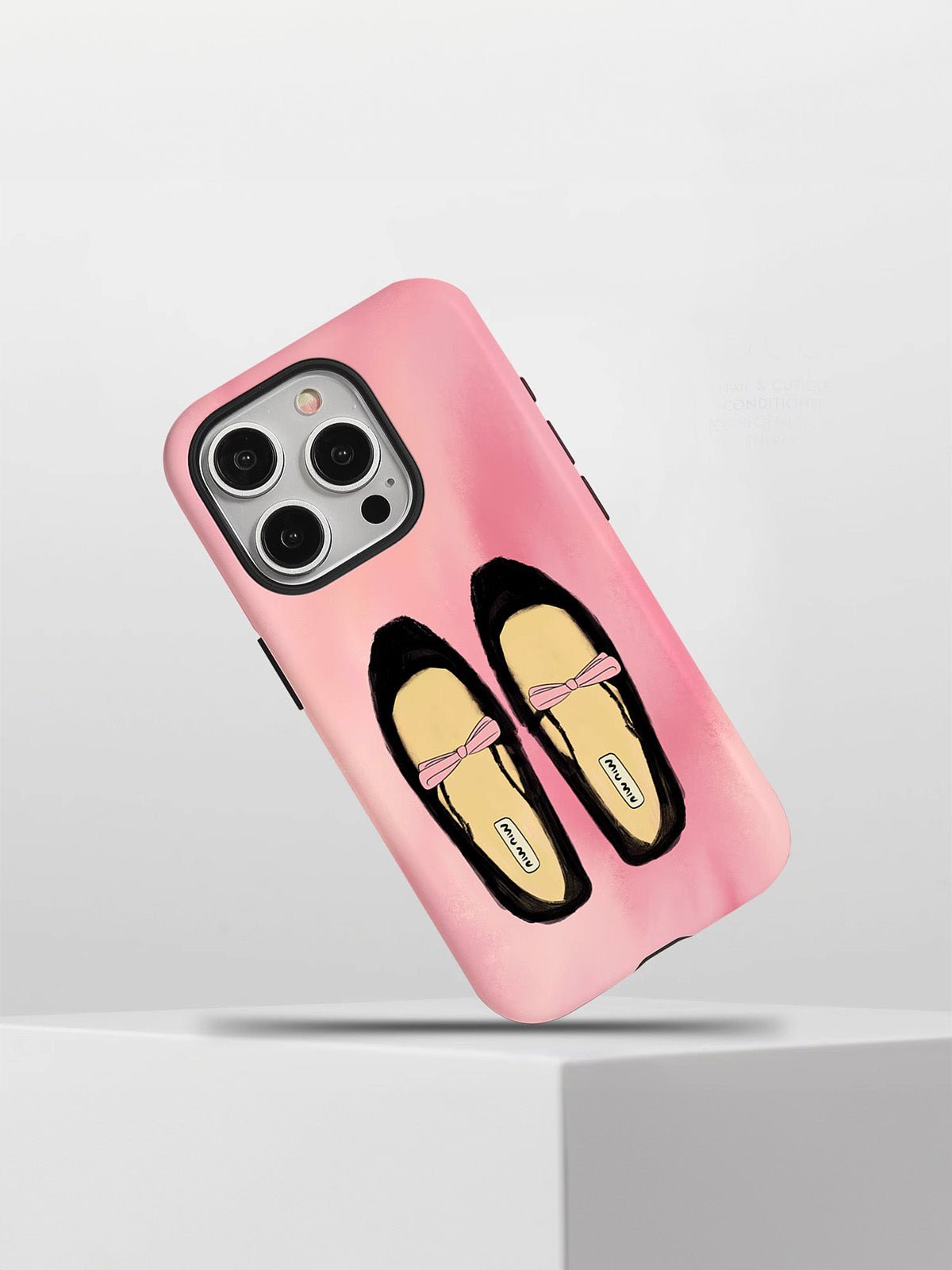Coque iPhone ballerines roses, protection renforcée anti - choc, design girly et créatif, finition mate douce au toucher, style tendance ins, modèle Junya - Coque iPhone - Rose iPhone XR
