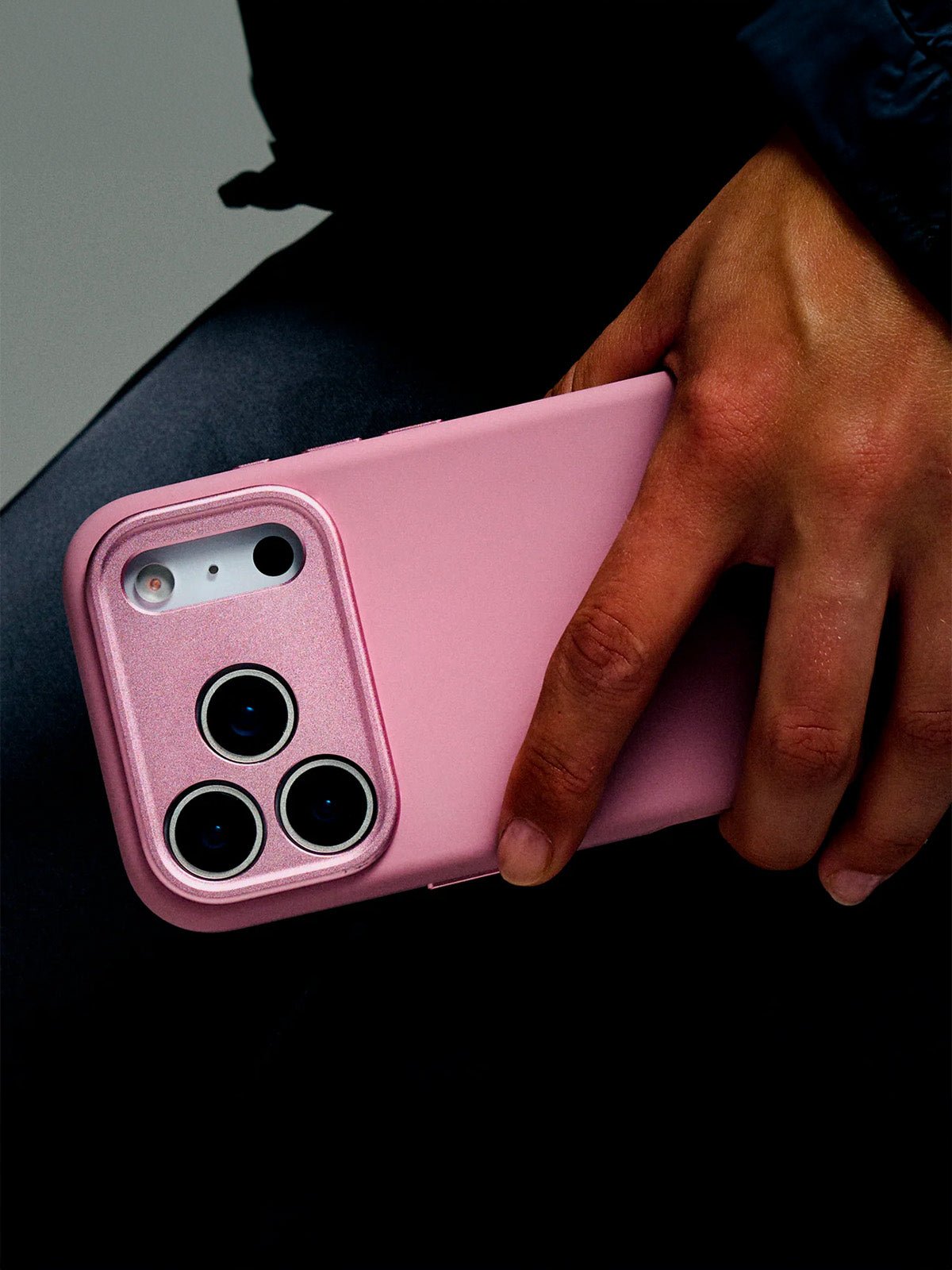 Coque iPhone silicone liquide, douce au toucher, protection intégrale, antichoc, design mat, rebords caméra renforcés, modèle Zerbi - Coque iPhone - Rose iPhone 13