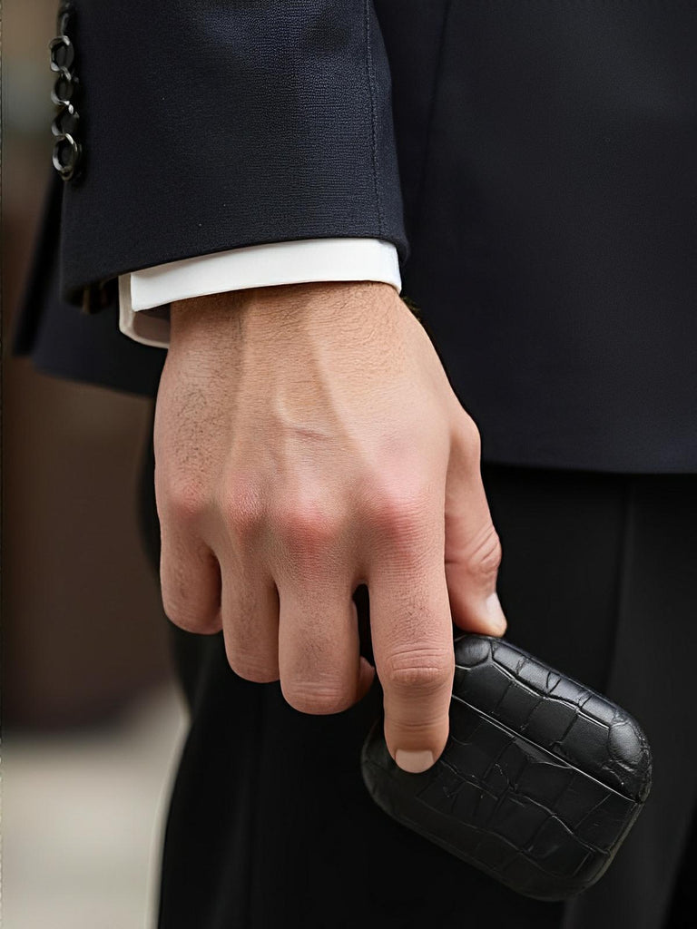 Coque pour AirPods Pro 1 et 2, en simili vegan crocodile, avec mousqueton, protection élégante, modèle Harry - Sacoche - Noir