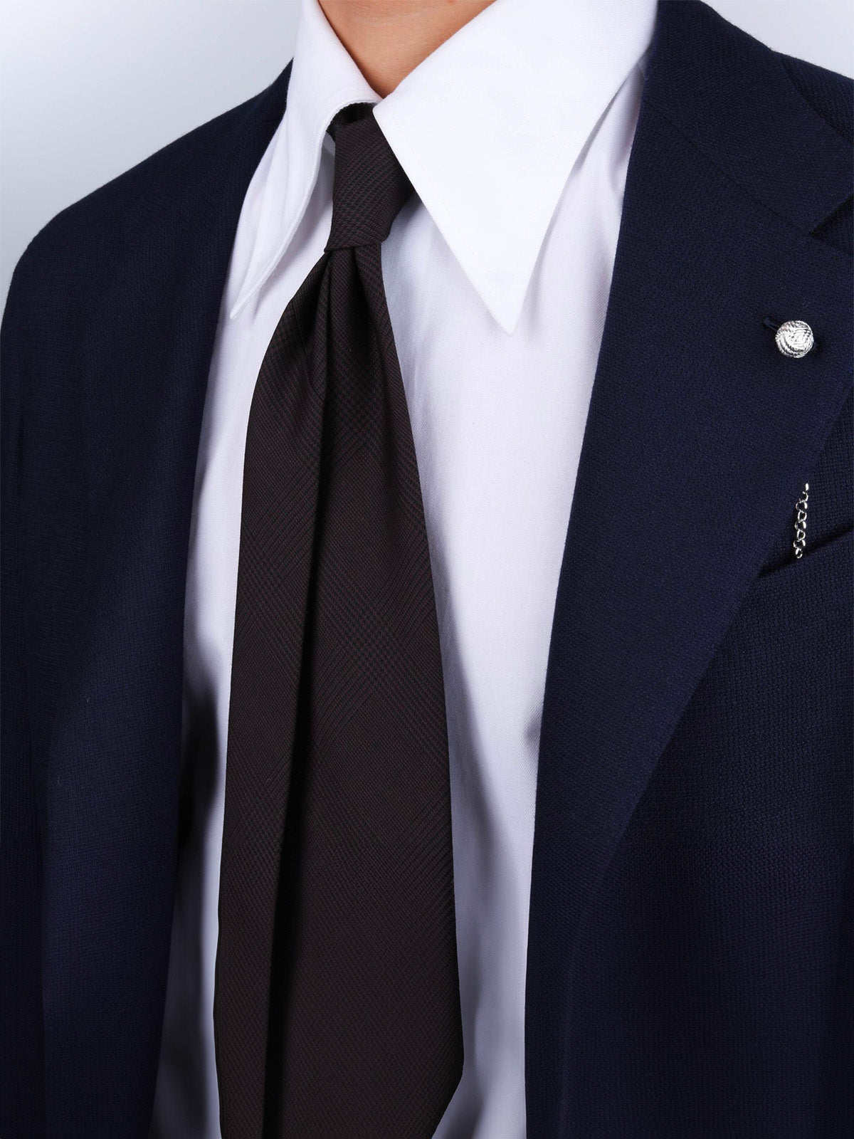 Cravate en laine fine homme, motif discret prince de galles, noire à texture subtile, style business chic, finition roulottée main, modèle Maximilien - Bonnets - Noir