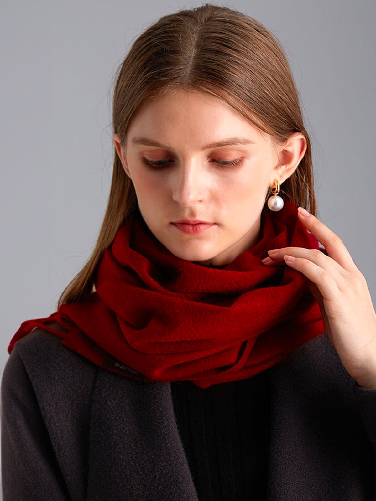 Écharpe 100% cachemire, chaude et douce, pour femme et homme, idéale hiver, cadeau raffiné, finition à franges, longueur généreuse, modèle Ines - Écharpe - Bordeaux