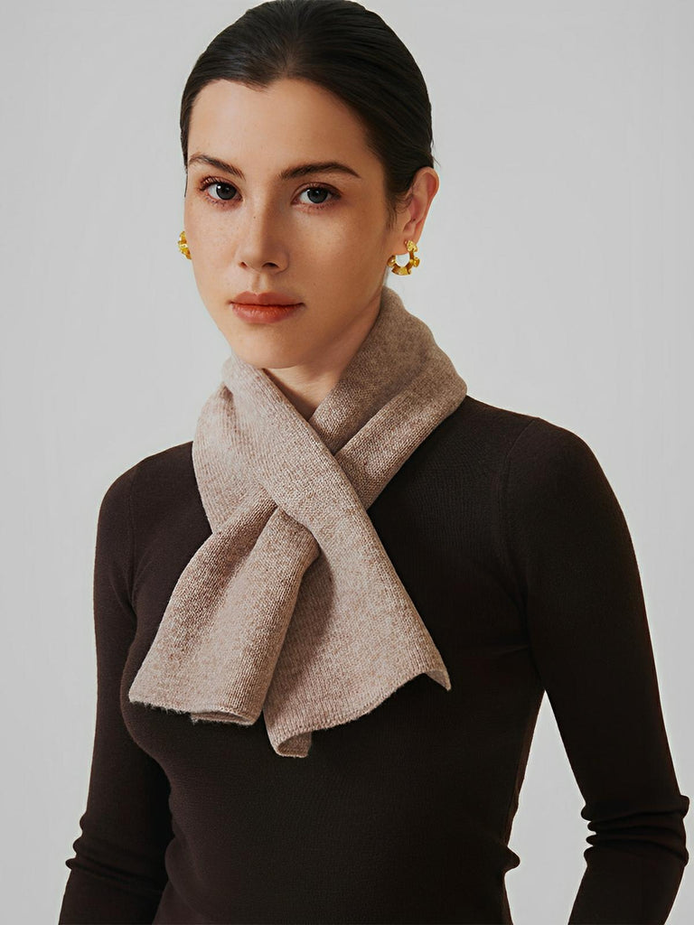 Écharpe 100% laine pour femme, style foulard d'hiver, petite écharpe chaude, couleur unie, modèle Amira - Écharpe - Taupe clair