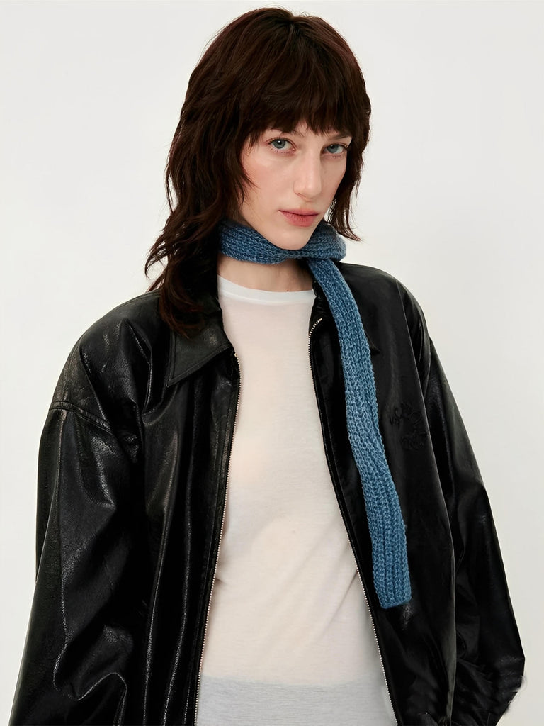 Écharpe courte unisexe en laine mélangée, mini foulard tricoté, douceur chaude pour l’hiver, style minimal chic, accessoire tendance automne hiver, modèle Migène - Écharpe - Bleu
