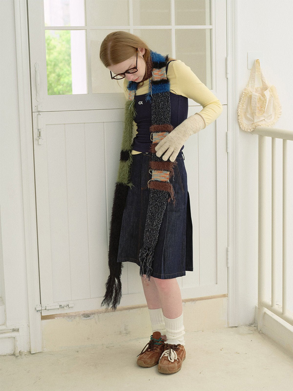 Écharpe fashion patchwork hiver, laine texturée, longue écharpe mixte, tricotée main, multicolore, douce et chaude, style graphique, look original, pièce unique, modèle Oddie - Écharpe - Style 2