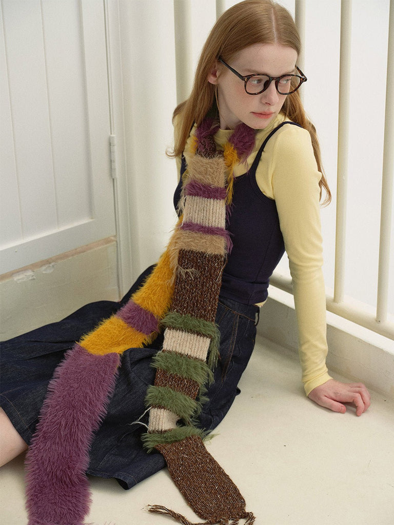 Écharpe fashion patchwork hiver, laine texturée, longue écharpe mixte, tricotée main, multicolore, douce et chaude, style graphique, look original, pièce unique, modèle Oddie - Écharpe - Style 1