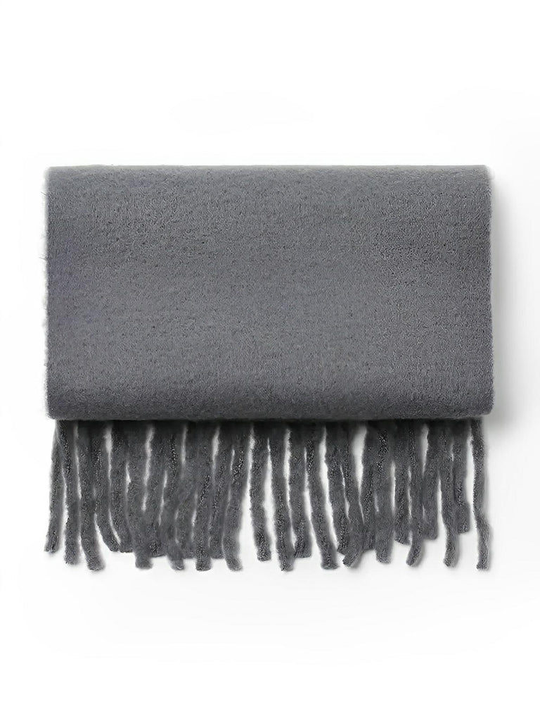 Écharpe femme hiver, longue écharpe chaude, frangée douce, maille unie, 40x210 cm, modèle Justine - Écharpe - Gris