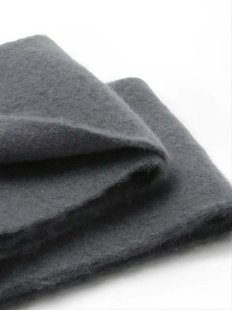 Écharpe femme hiver, longue écharpe chaude, frangée douce, maille unie, 40x210 cm, modèle Justine - Écharpe - Gris