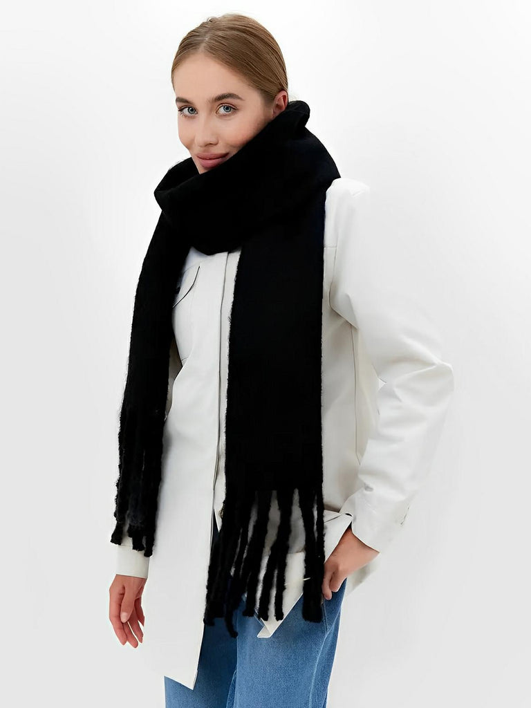 Écharpe femme hiver, longue écharpe chaude, frangée douce, maille unie, 40x210 cm, modèle Justine - Écharpe - Noir
