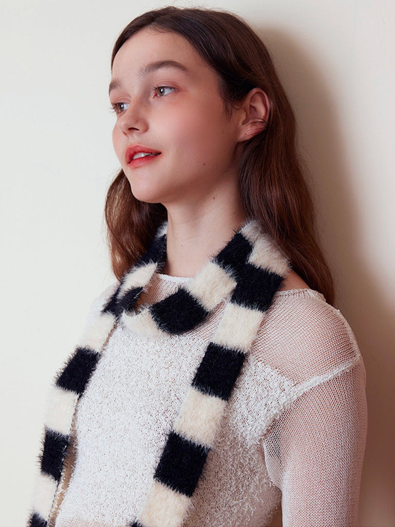 Écharpe fine rayée femme, écharpe douce et longue, écharpe hiver colorée, écharpe fine en nylon, écharpe chaude pour l'hiver, modèle Insy - Écharpe - Noir et blanc