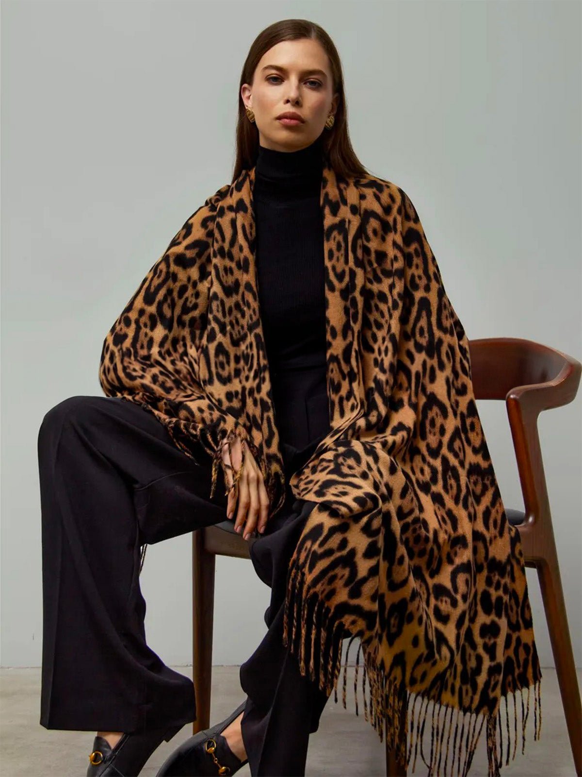 Écharpe léopard femme, douce et chaude, laine et éco - cachemire, grand format 180x70 cm, accessoire hiver chic, style audacieux et confortable, modèle Zorus - Écharpe - Camel