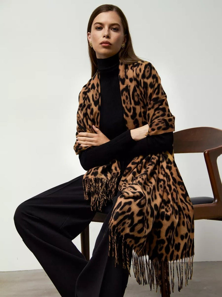 Écharpe léopard femme, douce et chaude, laine et éco - cachemire, grand format 180x70 cm, accessoire hiver chic, style audacieux et confortable, modèle Zorus - Écharpe - Camel