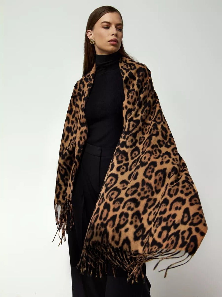 Écharpe léopard femme, douce et chaude, laine et éco - cachemire, grand format 180x70 cm, accessoire hiver chic, style audacieux et confortable, modèle Zorus - Écharpe - Camel