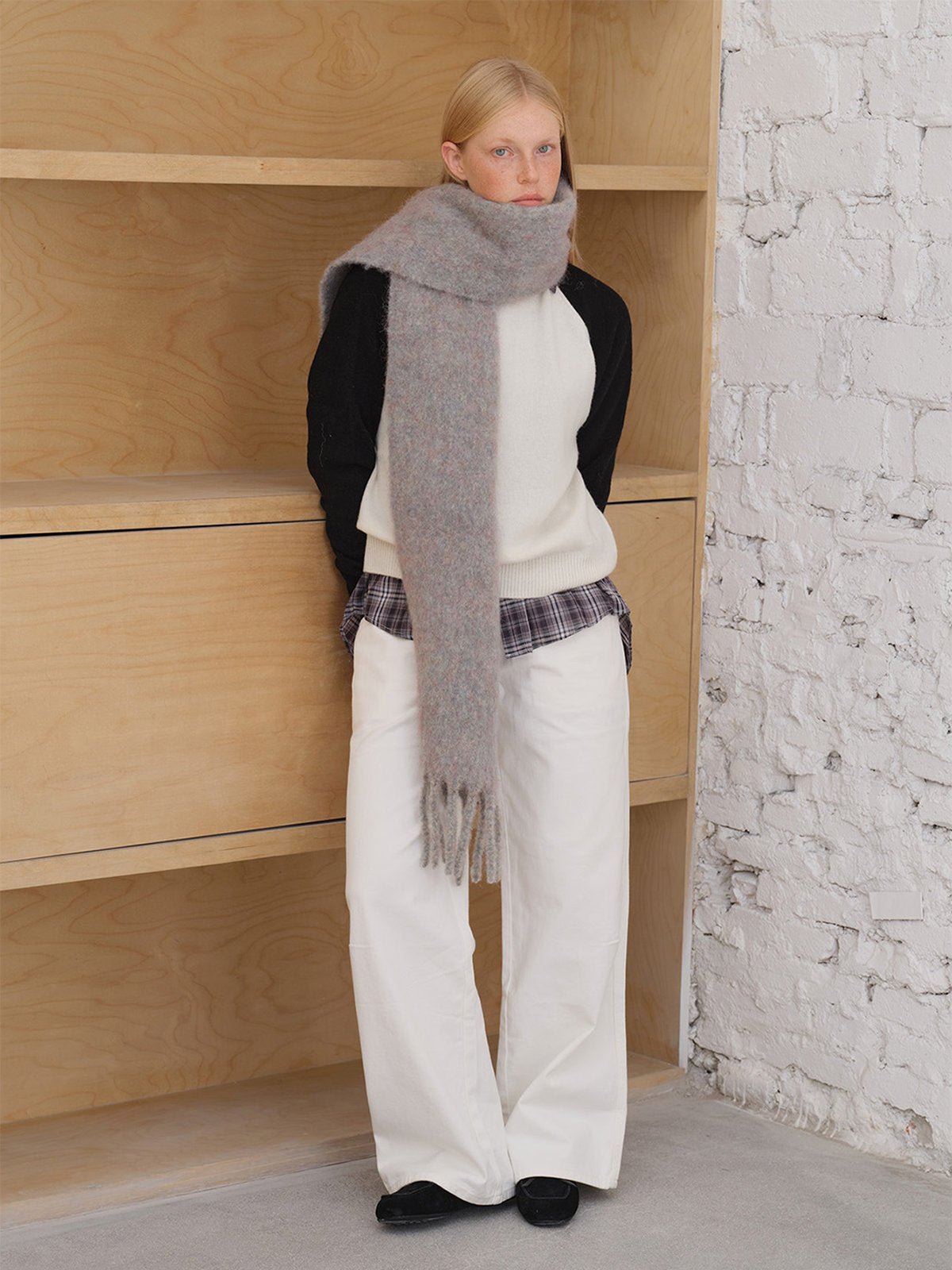 Écharpe longue douce hiver, laine mélangée chaude, coloris chinés, avec franges, accessoire cocooning chic, modèle Sodène - Écharpe - Gris clair