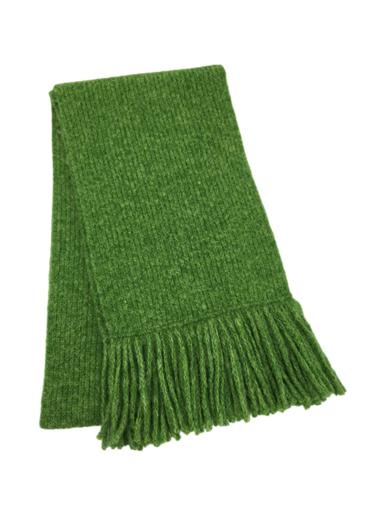 Écharpe longue hiver femme, tricot doux à franges, coloris unis, chaud et moelleux, style moderne casual, accessoire cocooning quotidien, modèle Mélona - Écharpe - Vert