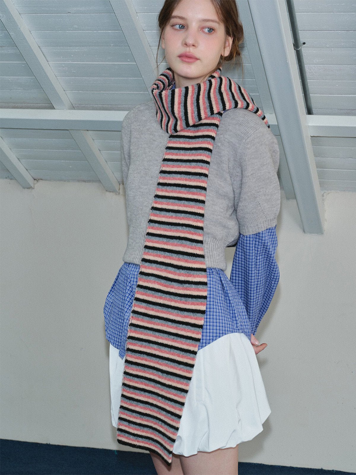 Écharpe longue rayée, maille douce hiver, motif géométrique noir rose ou vert anis, tricotée à rayures, chaude et moelleuse, modèle Nidenne - Écharpe - Rose