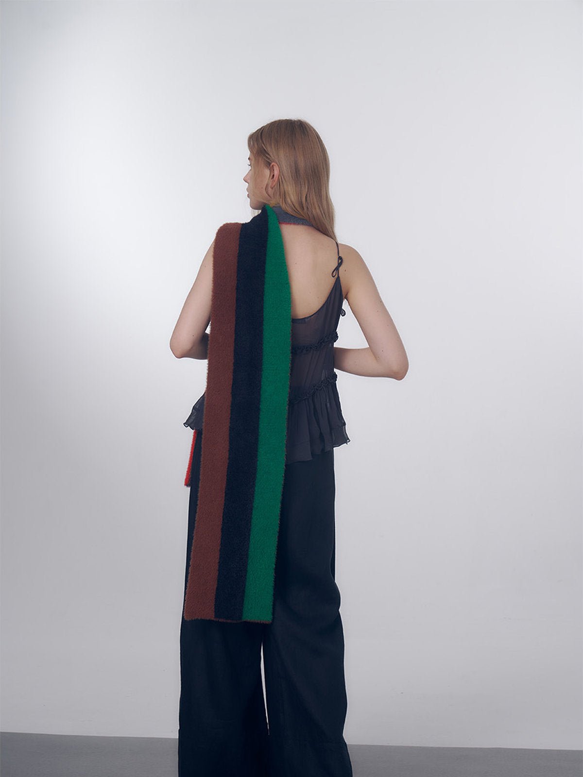 Écharpe longue rayée multicolore, laine duveteuse douce, chaude et légère, maille fine hiver, accessoires mode colorés, modèle Nadum - Écharpe - Style 2