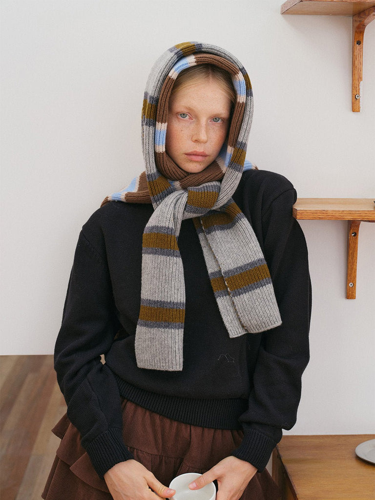 Écharpe rayée hiver femme, laine douce chaude, motif à rayures larges, tricotée à maille épaisse, style vintage graphique, modèle Zodia - Écharpe - Gris