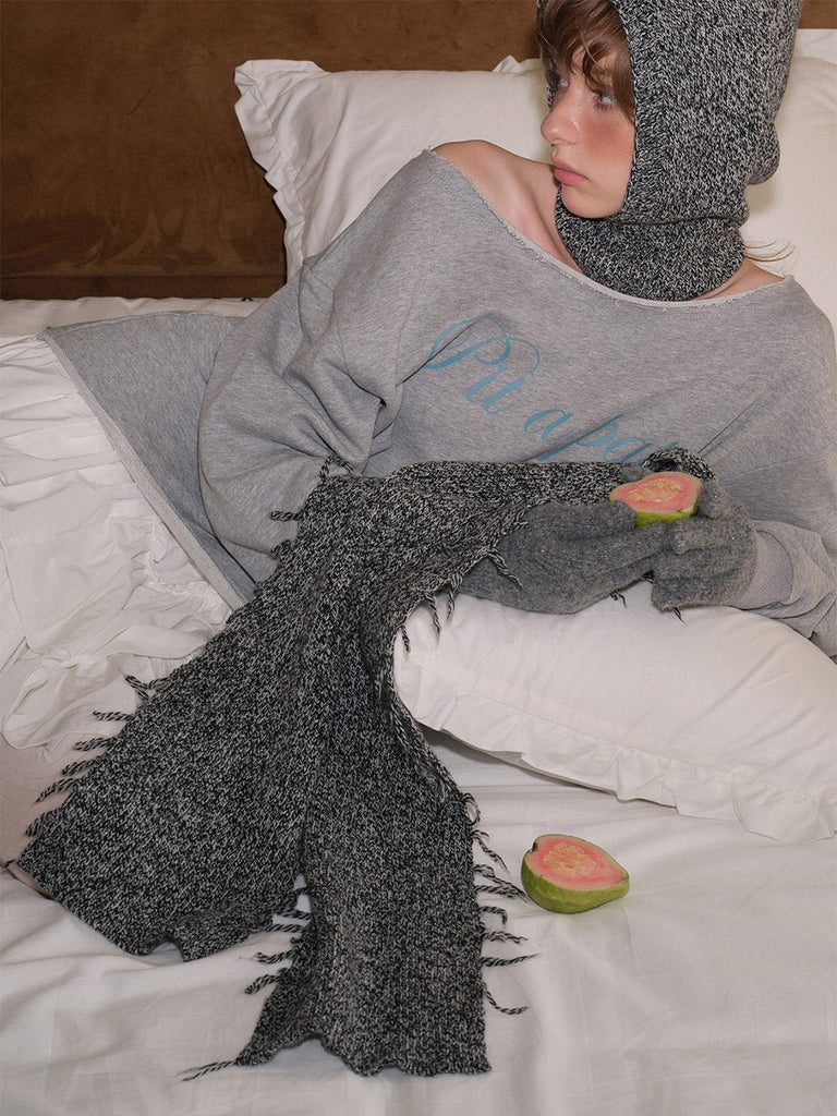 Écharpe tricotée laine et nylon, texture chinée douce, longue écharpe hiver, bords effilochés tendance, modèle Snachie - Écharpe - Gris foncé