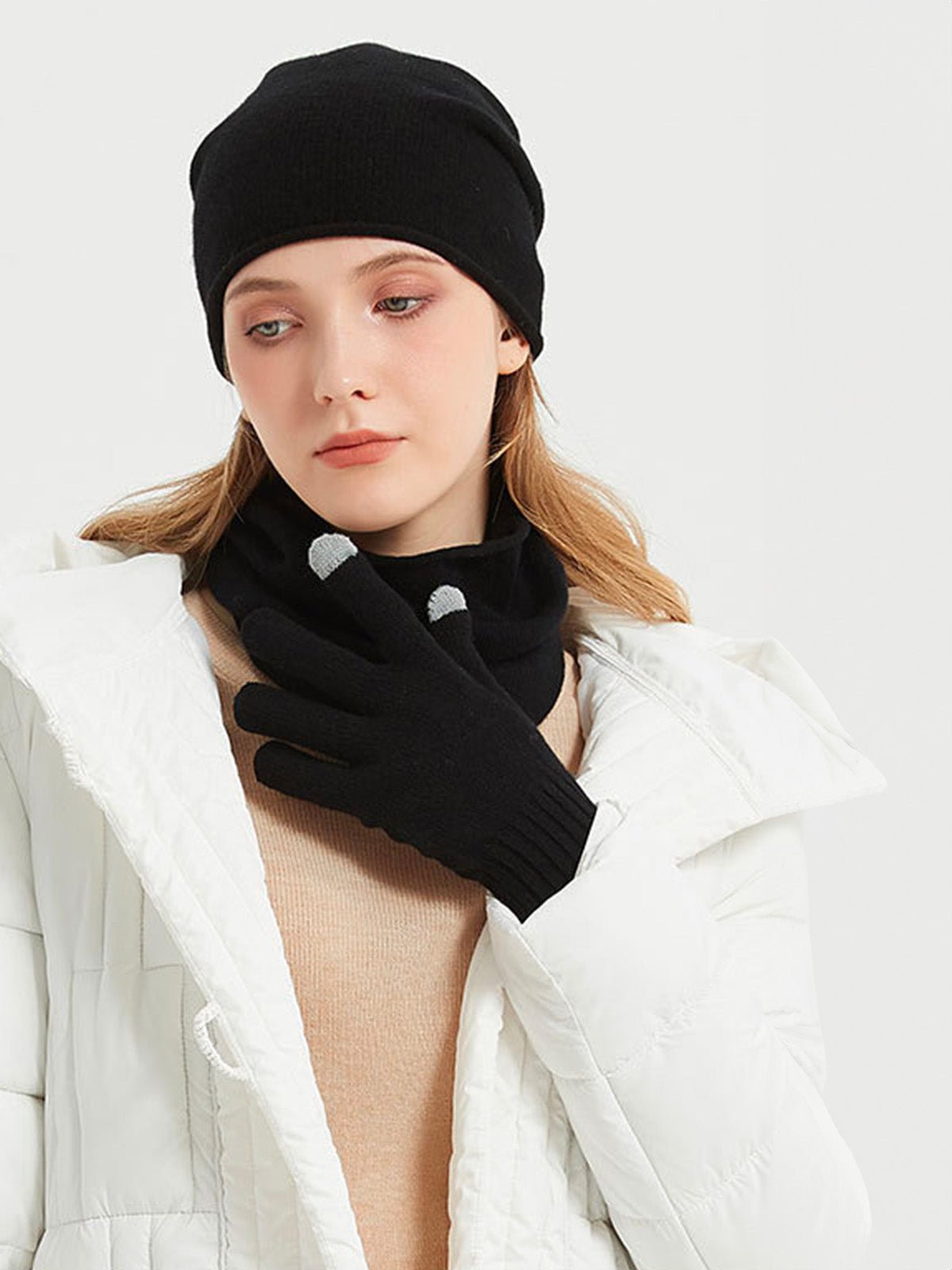 Ensemble bonnet cache - cou gants, hiver chaud, pure laine douce, maille unie, tactile smartphone, cadeau idéal, mixte, doux et chaud, modèle Xani - Écharpe - Noir