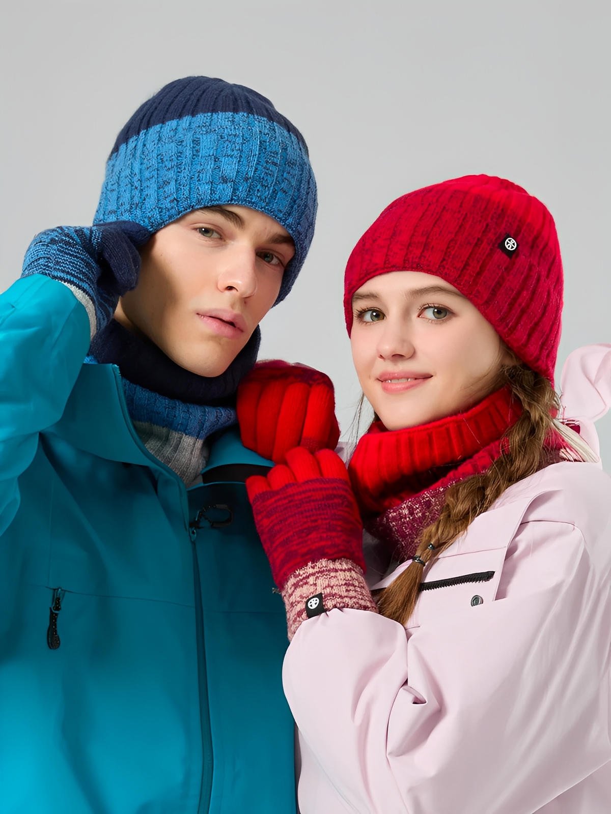 Ensemble bonnet tour de cou et gants homme femme, tricoté chaud doux, intérieur polaire, coupe - vent, toucher moelleux, motif dégradé, hiver grand froid, modèle Énime - Écharpe - Bleu