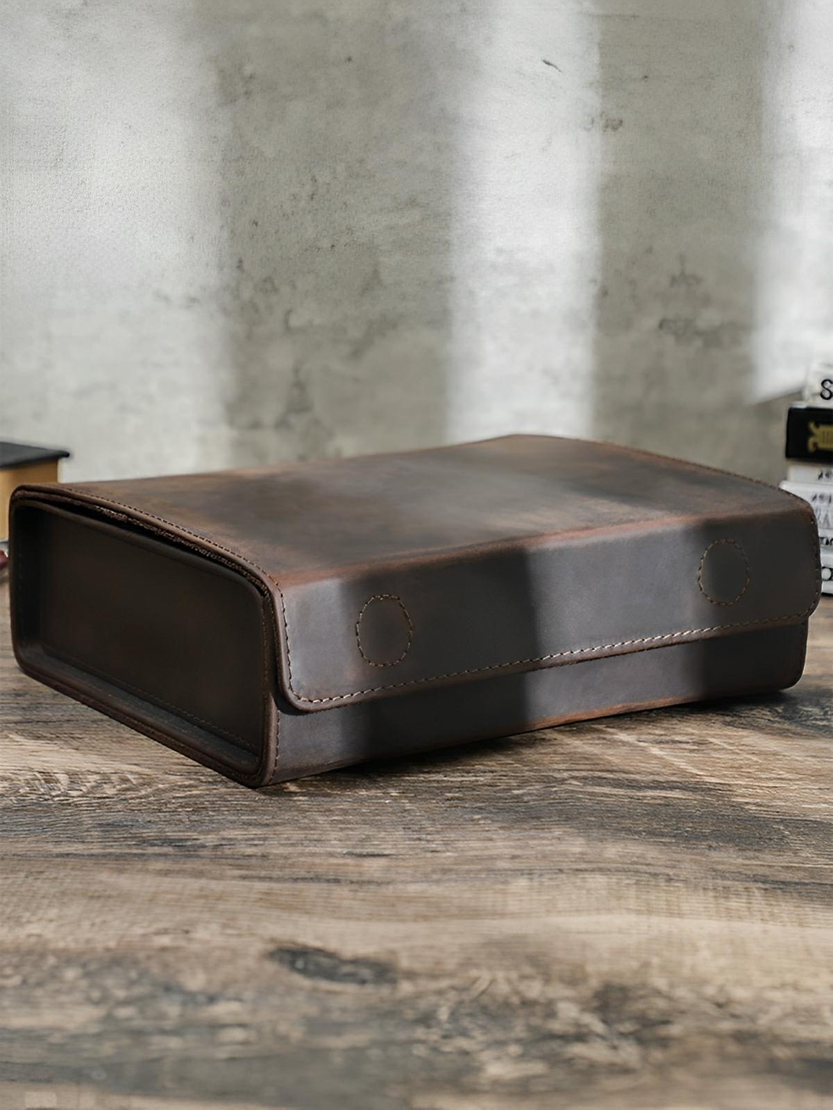 Étui à lunettes, en cuir, voyage organisé, modèle Hilarion - Coffret - Café
