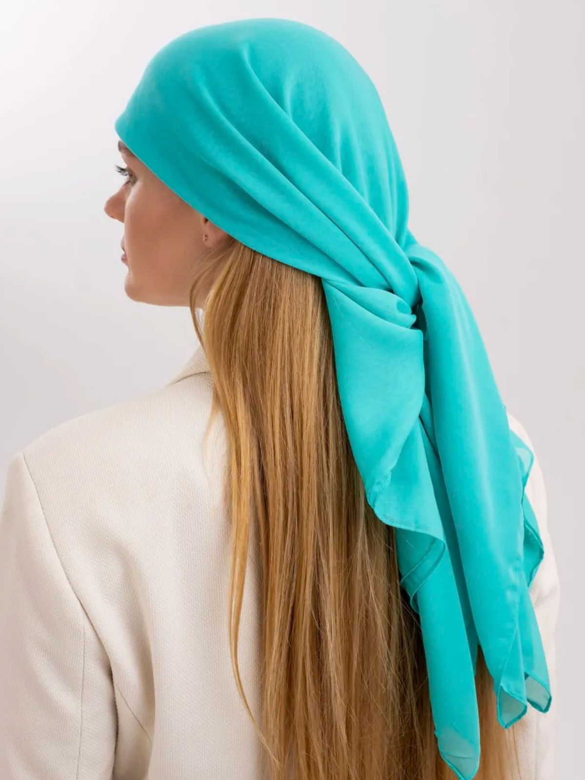 Foulard carré femme 95x95cm, soie imitation douce, coloris unis variés, accessoire polyvalent, léger printemps été, modèle Lala - Écharpe - Cyan