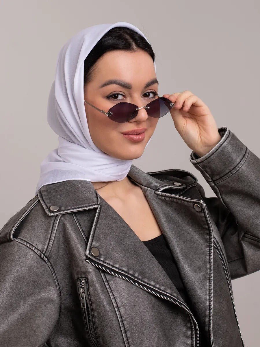 Foulard carré femme 95x95cm, soie imitation douce, coloris unis variés, accessoire polyvalent, léger printemps été, modèle Lala - Écharpe - Blanc