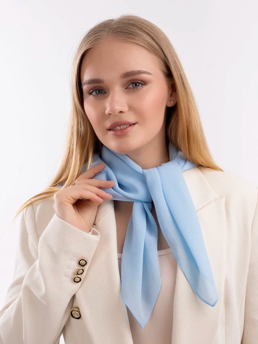Foulard carré femme 95x95cm, soie imitation douce, coloris unis variés, accessoire polyvalent, léger printemps été, modèle Lala - Écharpe - Bleu