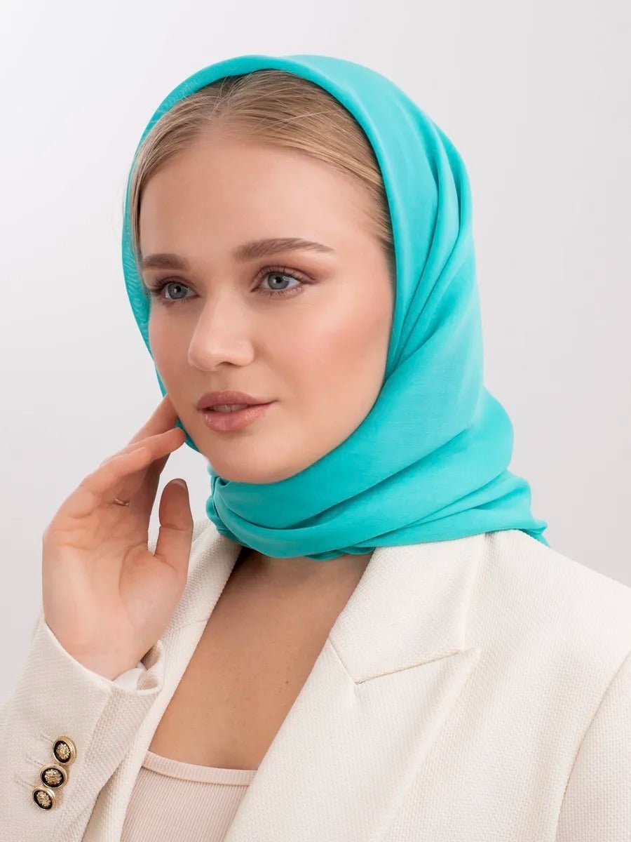 Foulard carré femme 95x95cm, soie imitation douce, coloris unis variés, accessoire polyvalent, léger printemps été, modèle Lala - Écharpe - Cyan