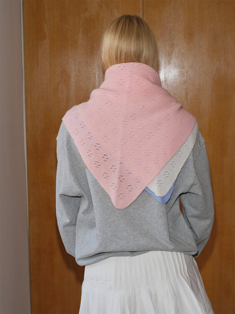 Foulard triangle en laine, maille ajourée douce, écharpe d’hiver femme, style punk et streetwear, coloris pastel, modèle Civic - Écharpe - Rose