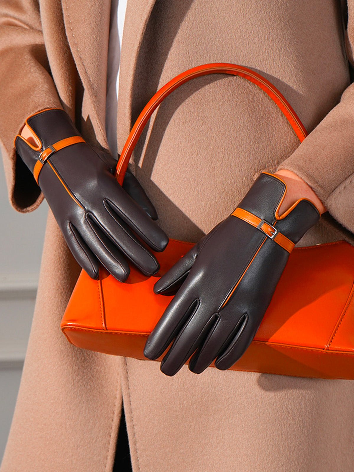 Gants femme en cuir, gants tactiles hiver, accessoire chaud doublé, gants mode élégants, parfaits pour la conduite, modèle Irmène - Écharpe - Café M