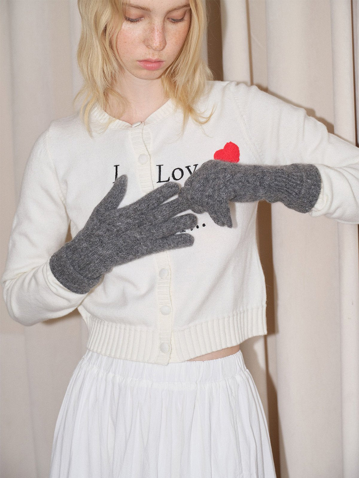 Gants femme hiver, fibre de lapin, maille torsadée douce, toucher tactile, chaud et léger, poignet long côtelé, modèle Patine - Gants - Gris