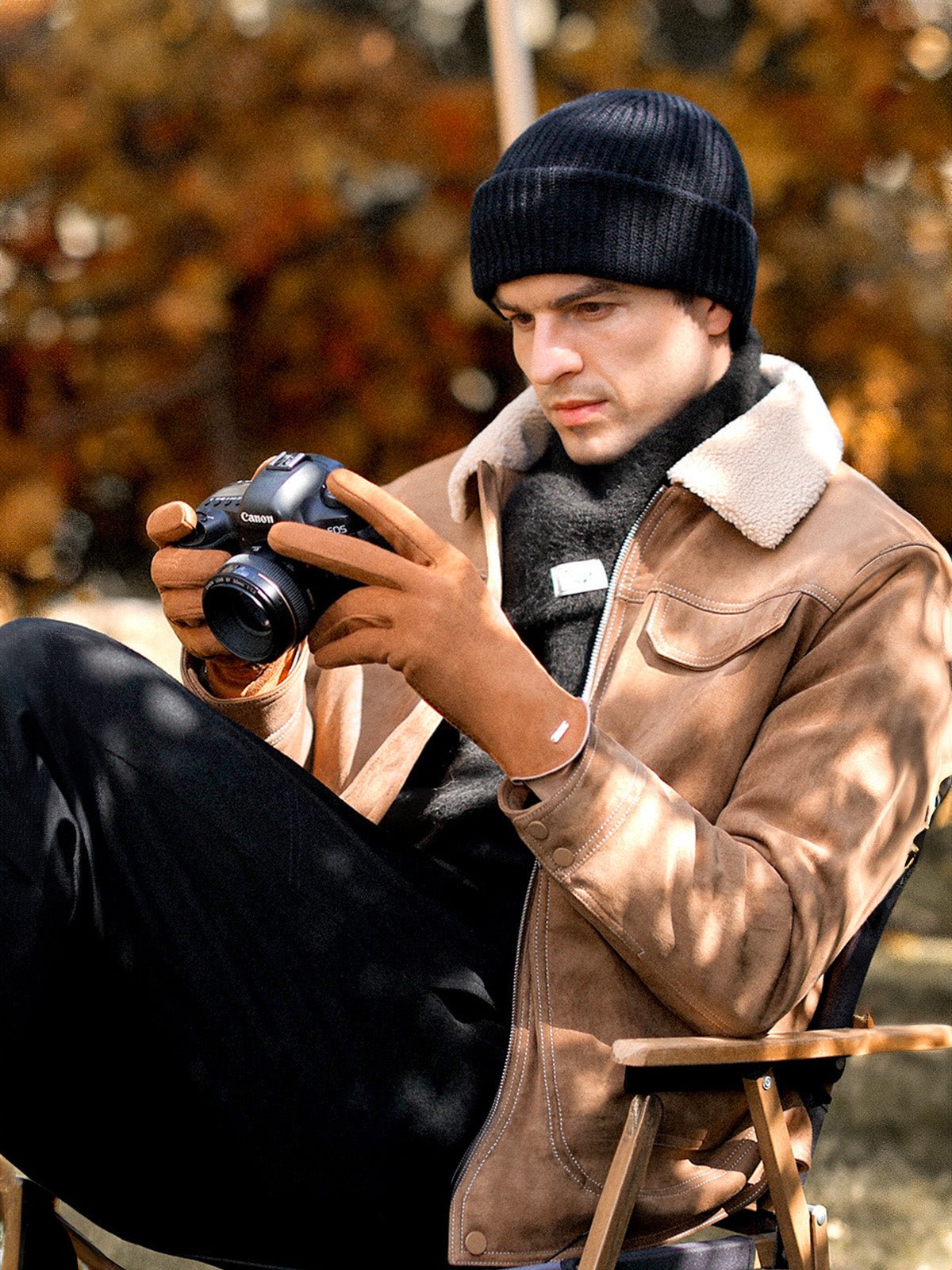 Gants homme hiver, suédine tactile, doublure chaude, paume antidérapante, accessoire mode hiver, gants chic, modèle Gustave - Gants - Camel