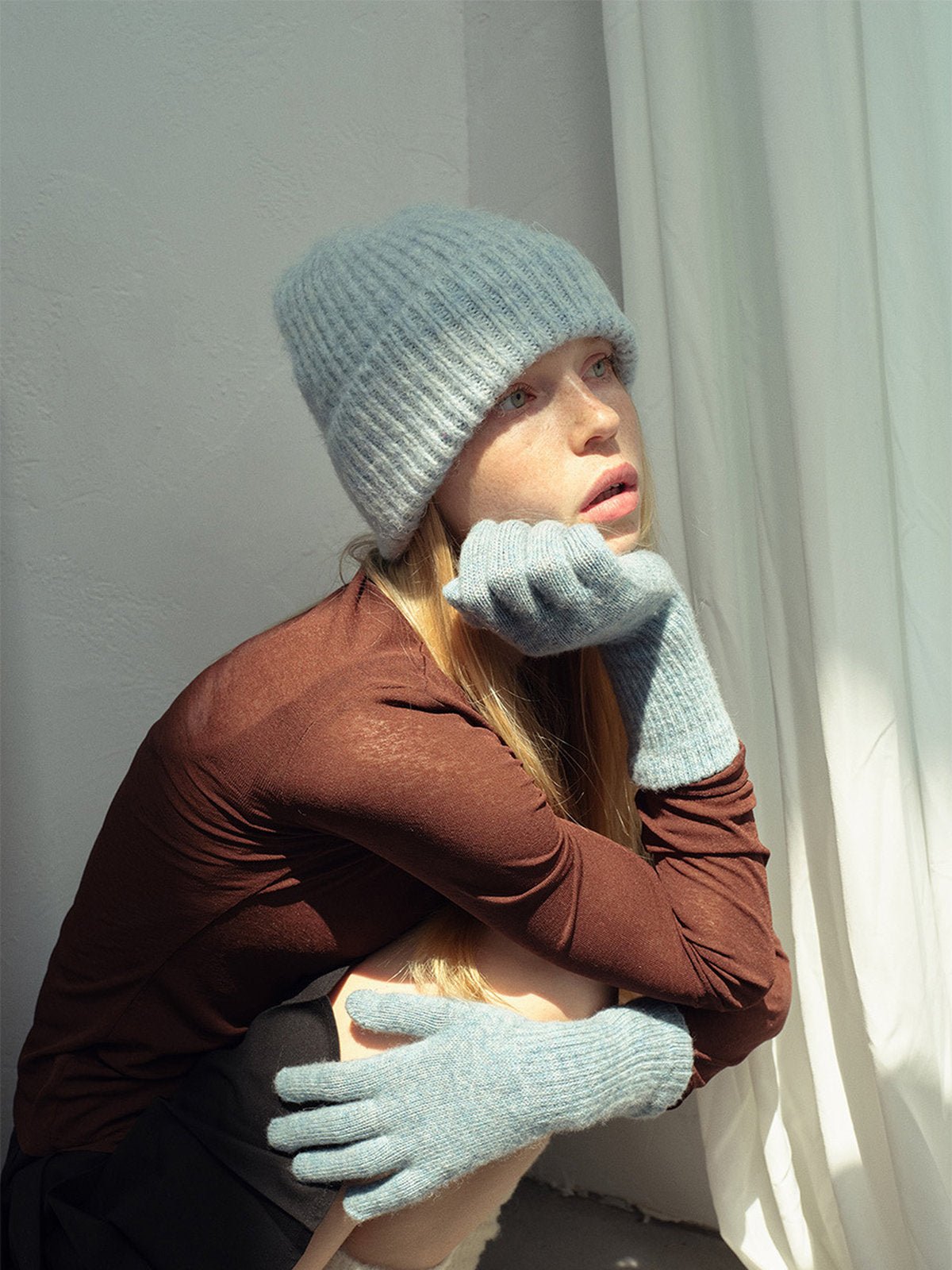 Gants longs laine, gants d'hiver doux, gants femme maille côtelée, gants tricotés chauds, gants confortables touché cachemire, modèle Vélie - Écharpe - Bleu