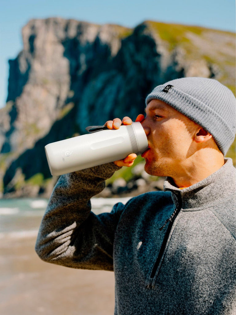 Gourde isotherme IDEUS, bouteille inox 304, double paroi, 600ml, conservation chaud froid, couvercle verrouillable, bouchon étanche, design sport, facile à nettoyer, modèle Torus - Gourde et Thermos - Blanc