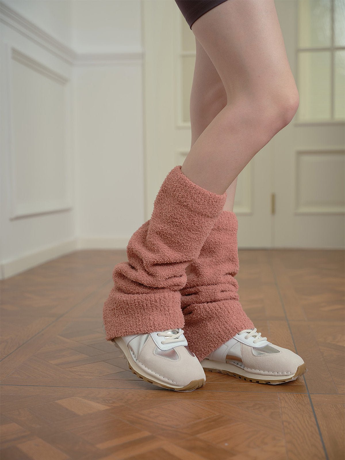 Guêtres en maille douce, guêtres d’hiver confortables, chauffe - jambes femme, accessoires cocooning, style Y2K moderne, guêtres hautes, modèle Arone - Guêtre - Rose