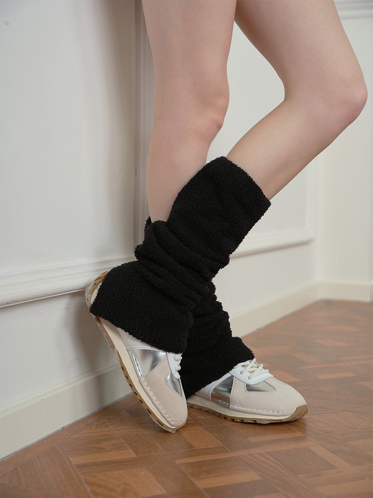 Guêtres en maille douce, guêtres d’hiver confortables, chauffe - jambes femme, accessoires cocooning, style Y2K moderne, guêtres hautes, modèle Arone - Guêtre - Noir