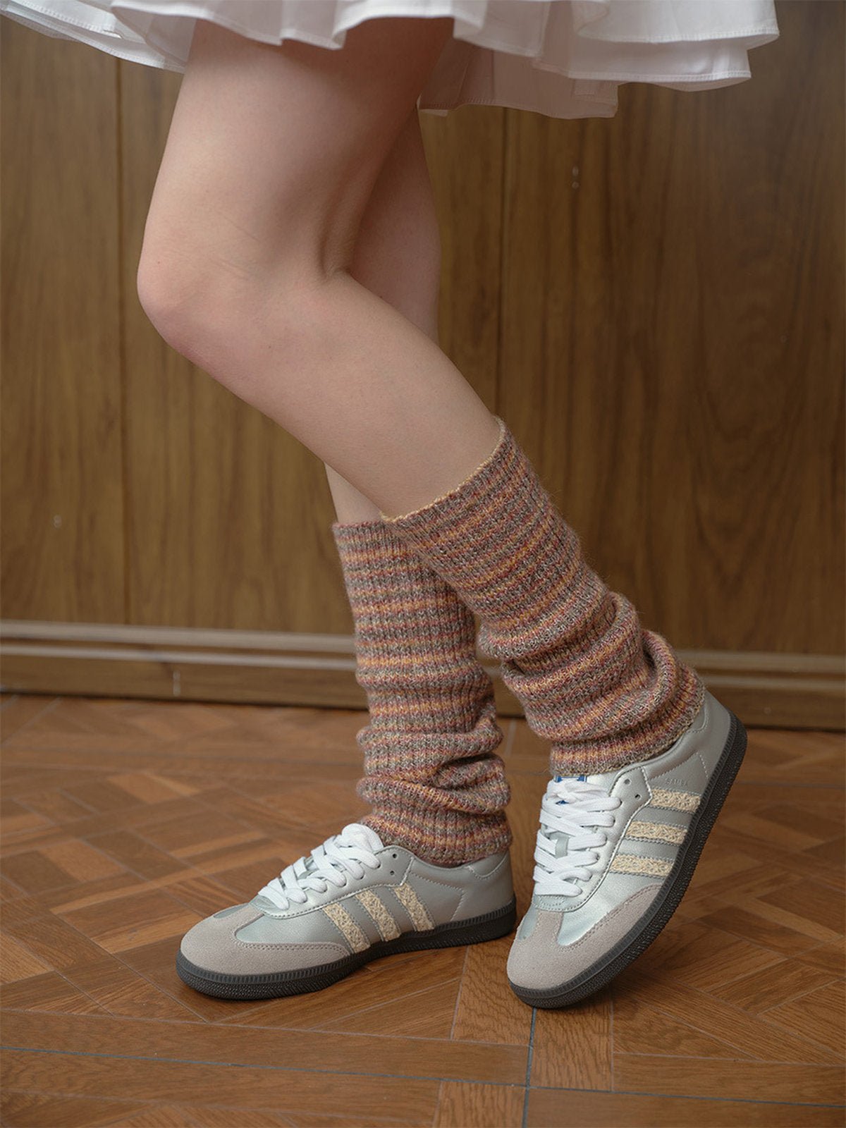 Guêtres femme, tricot doux, laine mélangée, confort thermique, style rétro, motif rayé, automne hiver, accessoire mode, jambe longue, look décontracté, modèle Bussine - Guêtre - Style 1