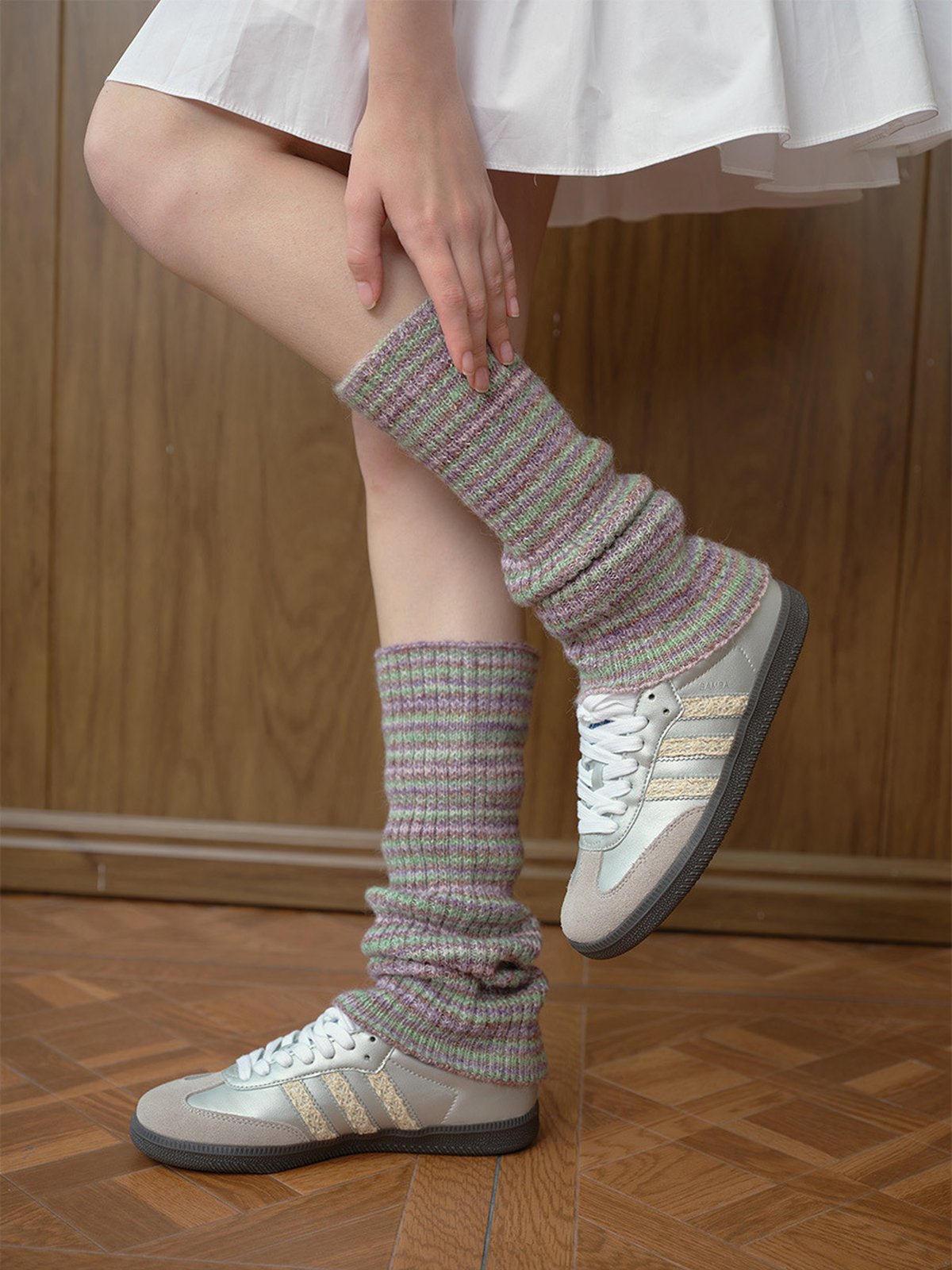 Guêtres femme, tricot doux, laine mélangée, confort thermique, style rétro, motif rayé, automne hiver, accessoire mode, jambe longue, look décontracté, modèle Bussine - Guêtre - Style 3