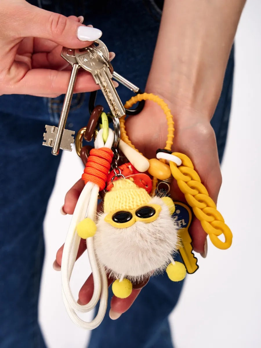 Bijou da borsa originale, portachiavi decorativo, ciondolo con pompon, peluche con occhiali, stile Y2K, modello Yipy