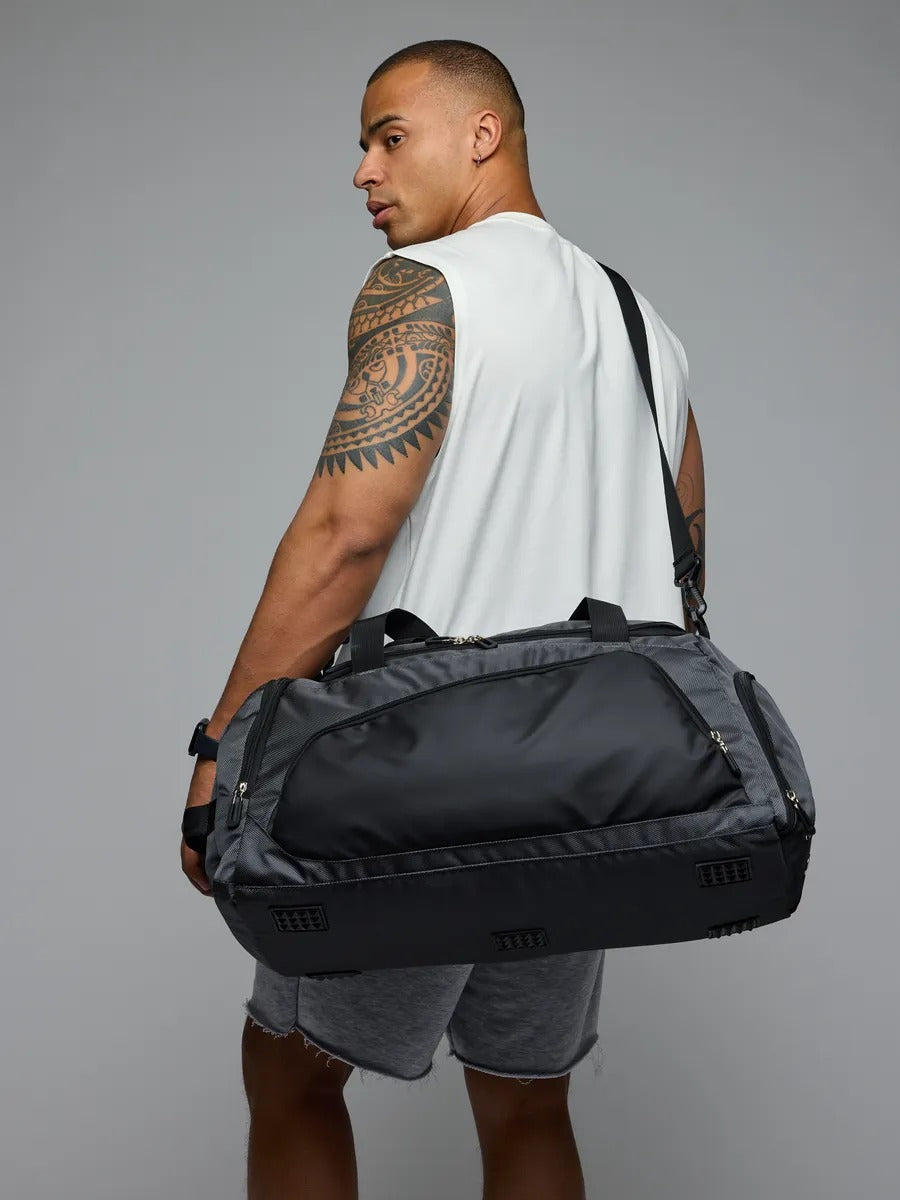 Water-repellent sports bag, shoe compartment, travel bag, fitness bag, shoulder bag, Kilim model