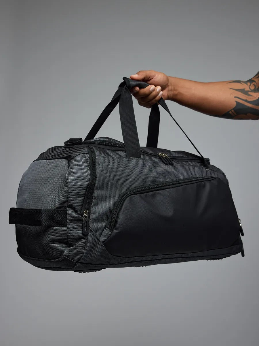 Water-repellent sports bag, shoe compartment, travel bag, fitness bag, shoulder bag, Kilim model