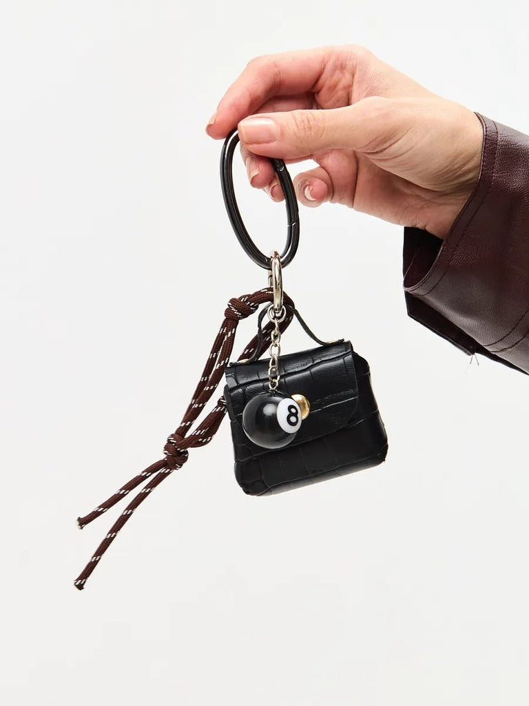 Mini sac noir à breloques, bijou de sac 8 - ball, porte - clés mode, accessoire tendance 2025, modèle Marion - Noir