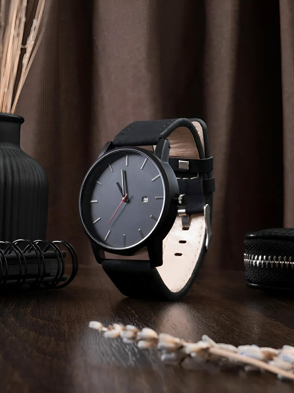 Montre homme quartz, cadran minimaliste, en simili vegan, avec affichage de date, modèle Kayl - Montre - Noir et noir