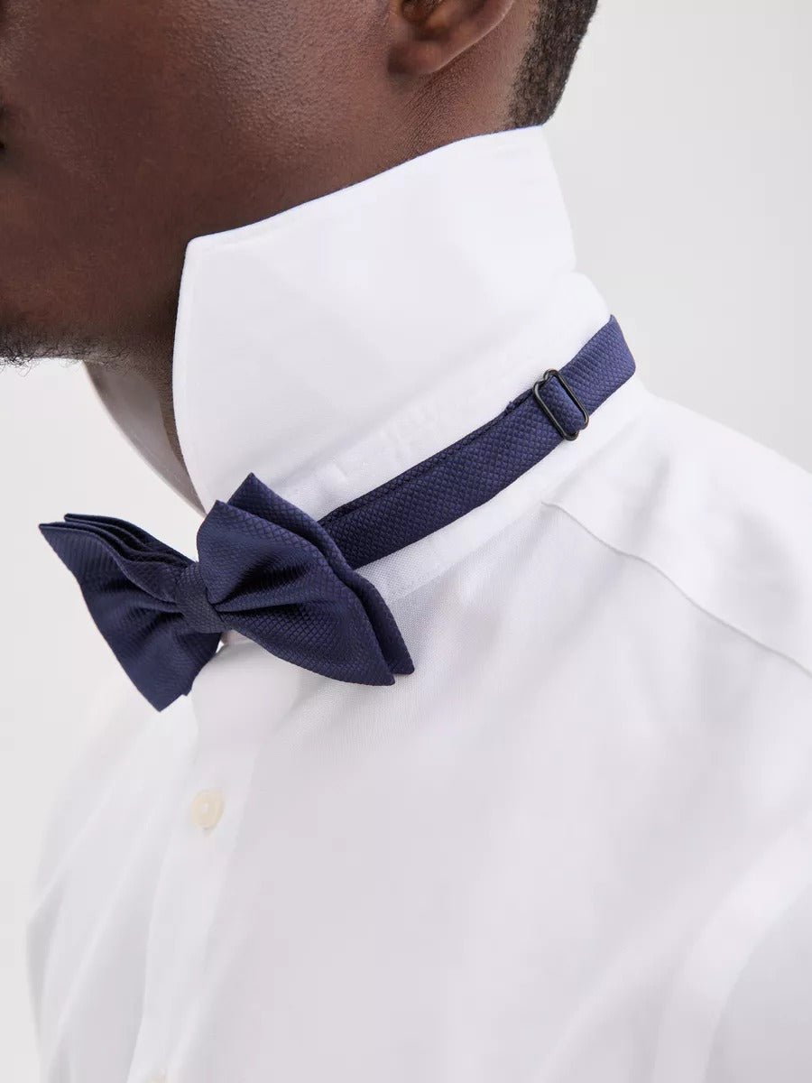 Nœud papillon homme mariage, nœud papillon cérémonie uni, accessoire costard homme, nœud papillon noir, nœud papillon polyester ajustable, modèle Tom - Bonnets - Bleu marine