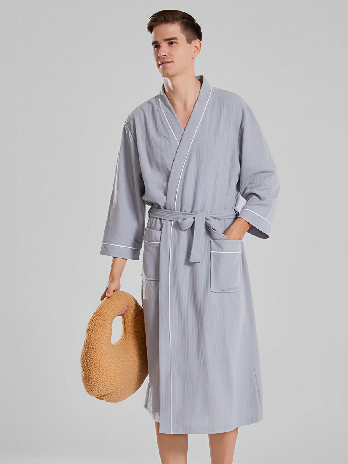 Peignoir homme femme, coton nid d'abeille doux, ceinture ajustable, poches pratiques, col en V moderne, peignoir long léger, peignoir bain confort, peignoir maison, modèle Lermi - Peignoir - Gris M