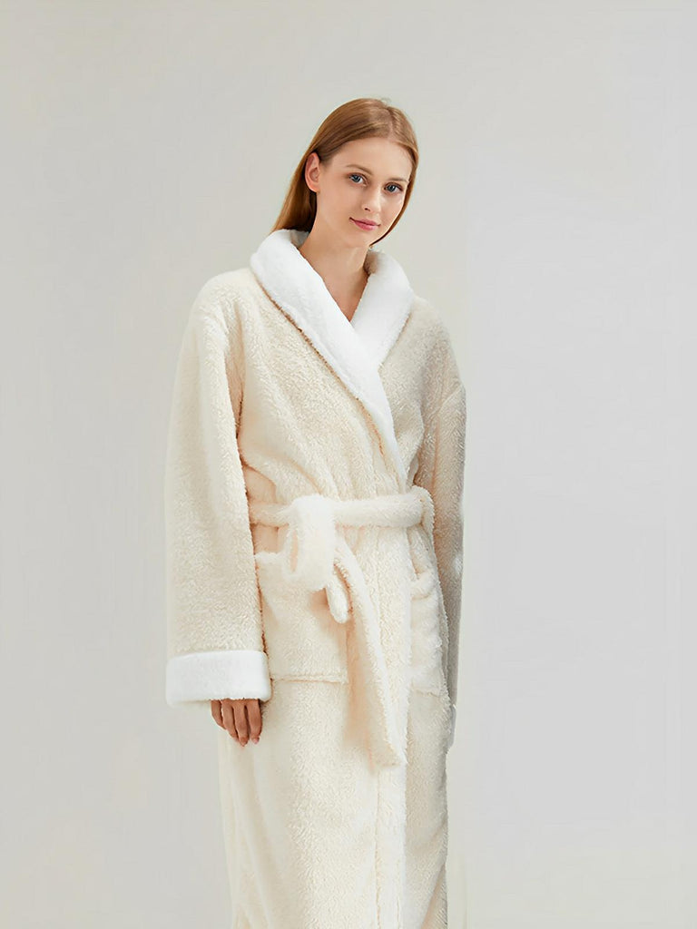 Peignoir polaire doux, peignoir long mixte hiver, ceinture amovible, col châle contrasté, poches pratiques, confort cocooning, plusieurs couleurs, modèle Cassiope - Peignoir - Beige M